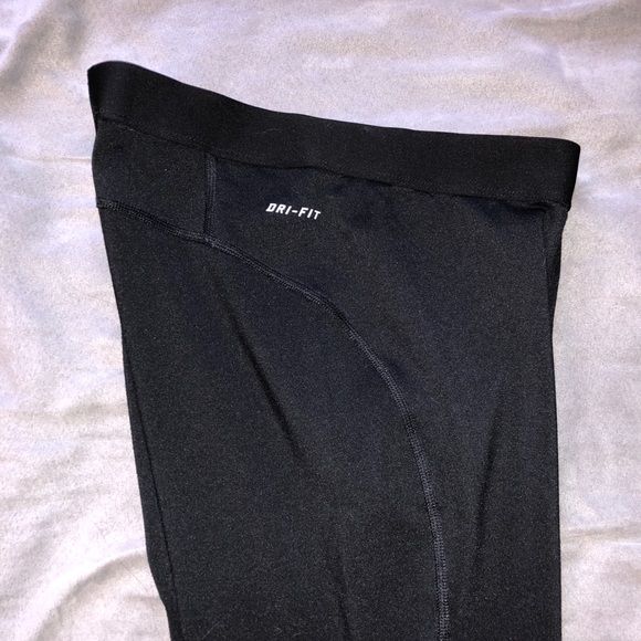 Nike Pro Dri-Fit Black Legging Small - Picture 3 of 5